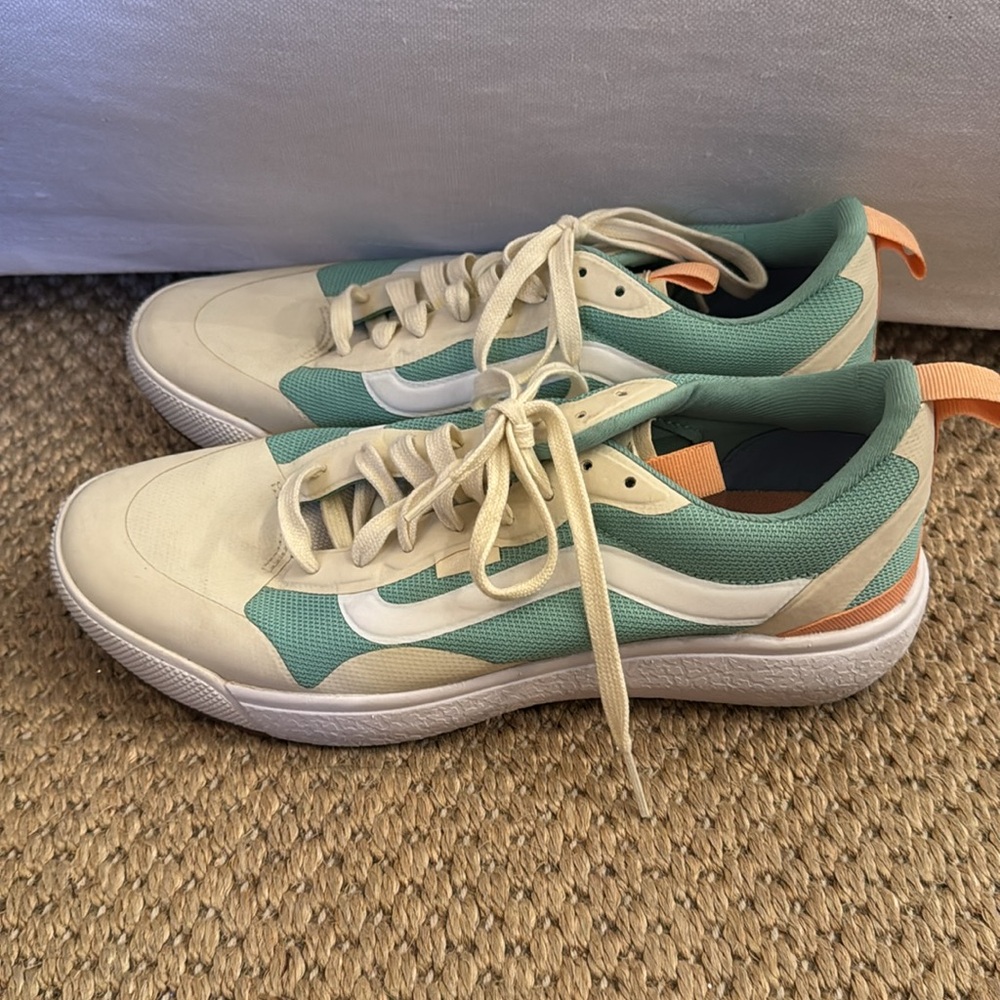 VANS UltraRange Exo Mens 9 Womens 10.5 Turtledove Dusty Jade Green. New no box - Picture 2 of 6